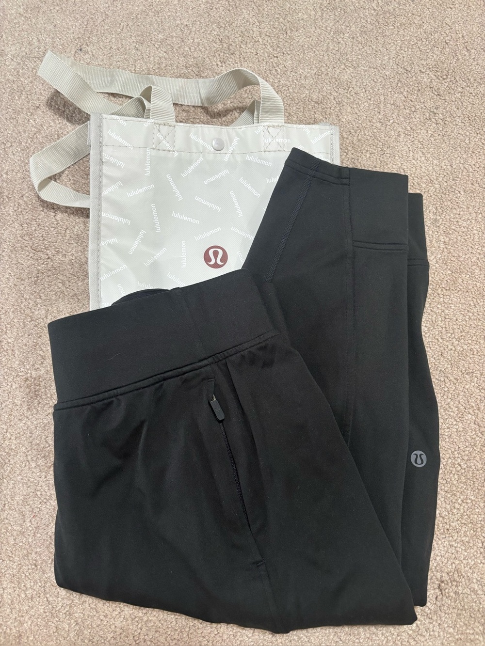 Lululemon Its Rulu Run Fleece High-Rise Jogger size 10 with lululemon bag